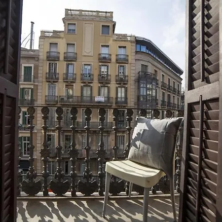 Piso Balmes Lägenhet *