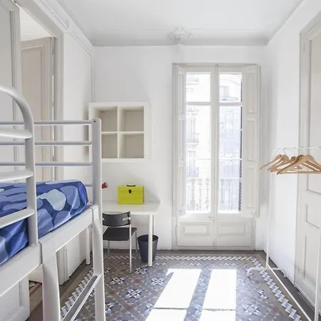 Piso Balmes Lägenhet *
